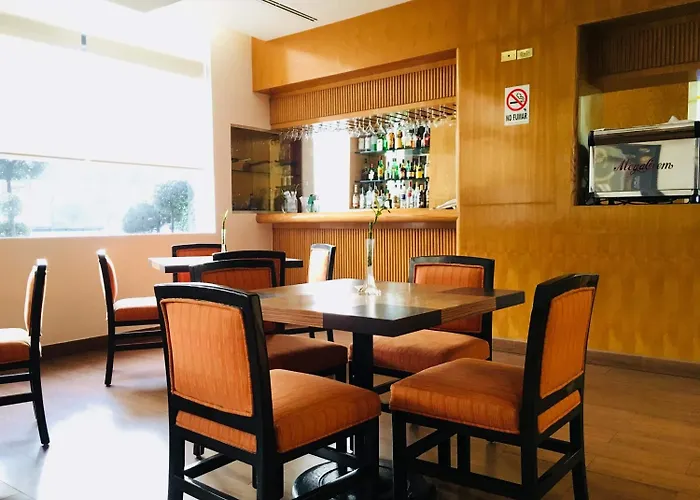 Hotel Harare 3*