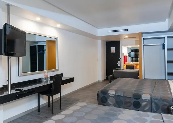 Hotel Harare 3*